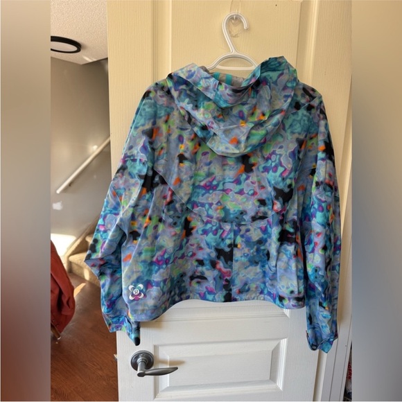 ☔️ LULULEMON Seawheeze Rain Chaser Jacket. Size 12. Excellent condition **RARE** - Picture 5 of 6